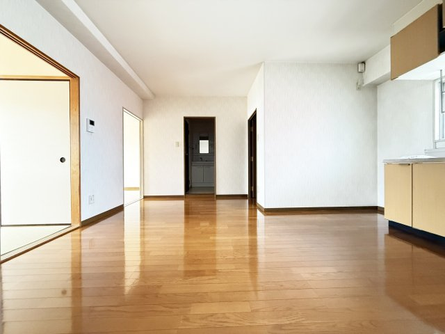 ユートピアⅢの居間・リビング