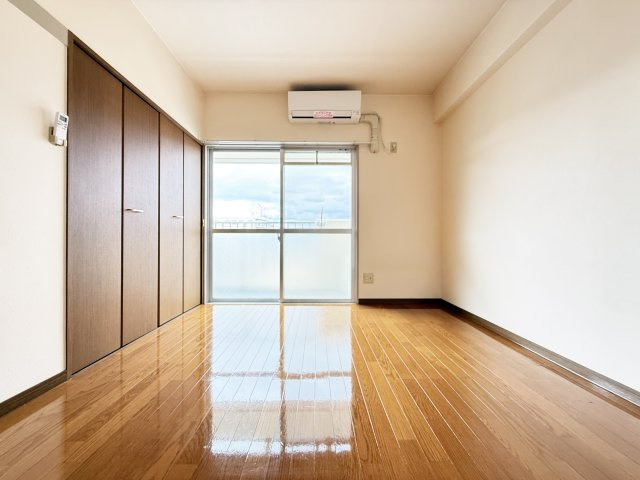 ユートピアⅢの内装