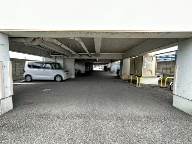 ユートピアⅢの駐車場