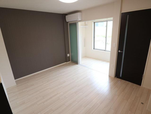 Hale ELUEKOの居間・リビング