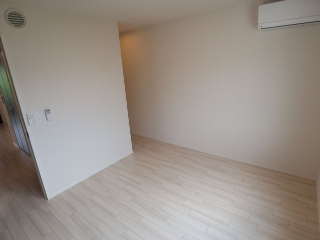 Hale ELUEKOの居間・リビング