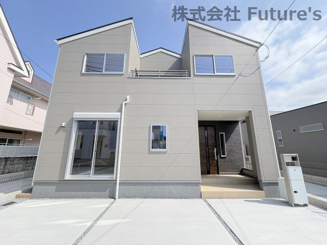 三郷市早稲田7丁目　新築戸建　全3棟　1号棟の外観|JR武蔵野線「三郷」駅徒歩15分・カースペース2台完備の全3棟