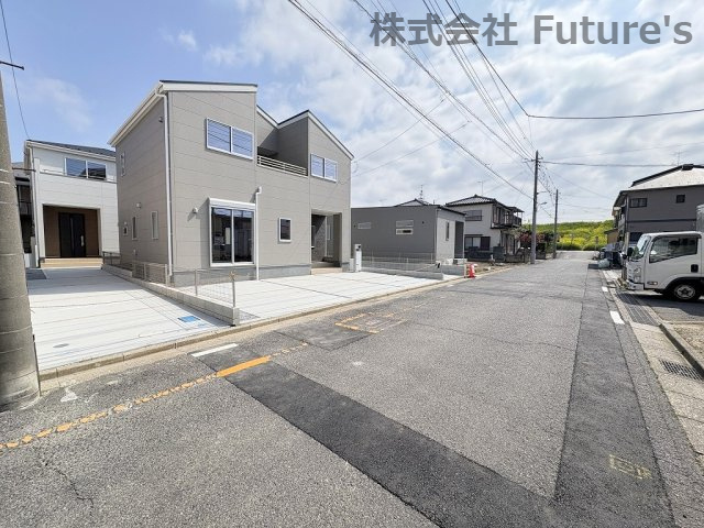 三郷市早稲田7丁目　新築戸建　全3棟　1号棟の前面道路含む現地写真|前面道路含む現地写真です。