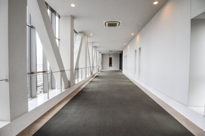 【その他共用部分】 | メガシティタワーズ THE WEST | EAST棟への連絡通路