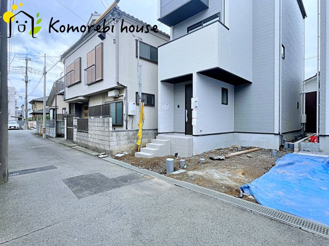 さいたま市北区本郷町　1期　新築一戸建て　リガーレ　02の前面道路含む現地写真|前面道路含む現地写真です