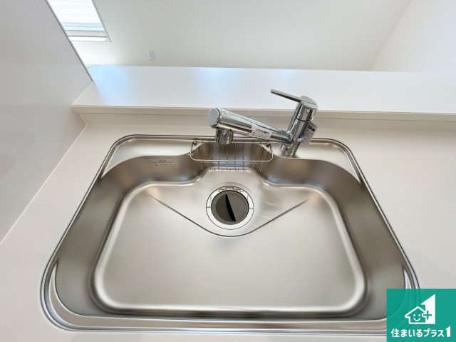 高石市加茂　新築一戸建ての設備|洗い物も楽にできる、広々シンク！