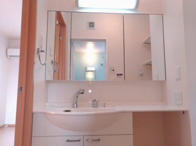 【独立洗面台】 | アバンセグリーン2 | ※他のお部屋の写真です