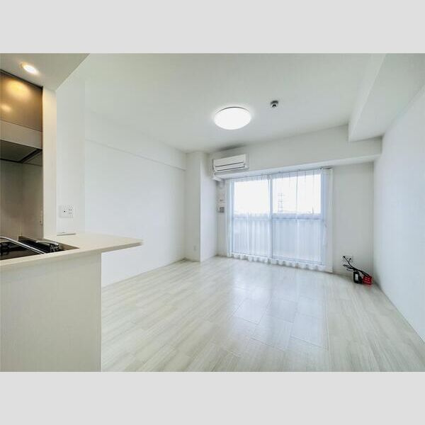 キャッスルコート土山の居間・リビング