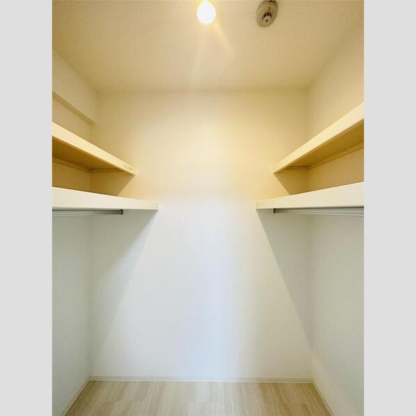 キャッスルコート土山の収納