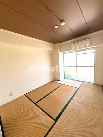 小西マンションの和室