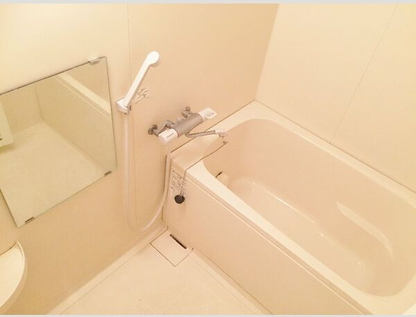 グランデ紫陽花の浴室