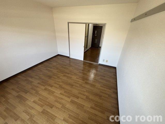 ソレイユⅢの居間・リビング