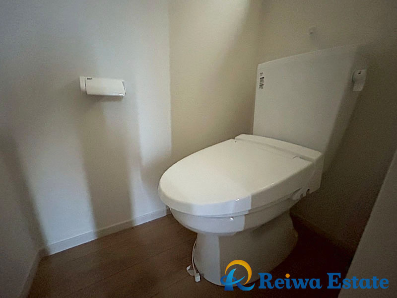 新築戸建　高座郡寒川町岡田5丁目のトイレ