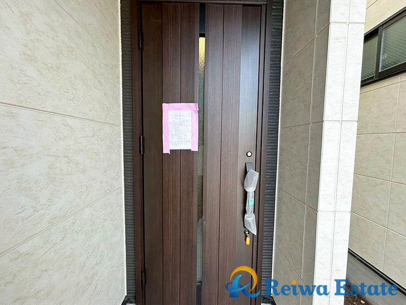 新築戸建　高座郡寒川町岡田5丁目の玄関