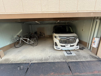 【駐車場】