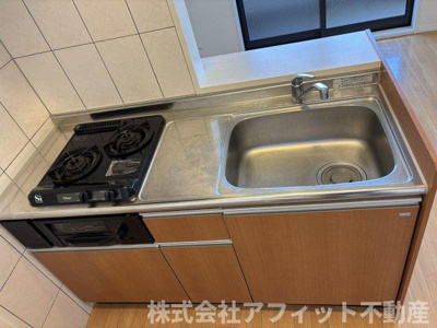 【キッチン】 | メルヴェール西深津 | 2口ガスコンロ付き