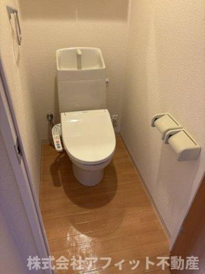 【トイレ】 | メルヴェール西深津 | 温水洗浄暖房便座