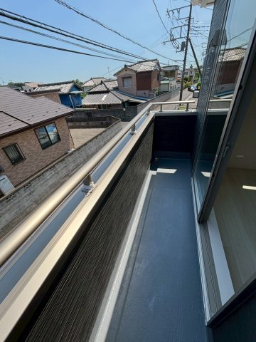 北葛飾郡松伏町　松伏　新築戸建　全2棟のバルコニー|バルコニーからの眺めを楽しみながら食事をしませんか