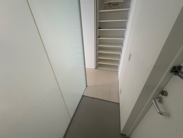 アーバンフラッツ湊町の玄関