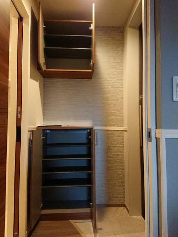 【収納】 | セルディーナ松波 | 稼働棚付きのシューズBOXです。