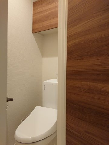 【トイレ】 | セルディーナ松波 | 温水洗浄便座・収納棚付き