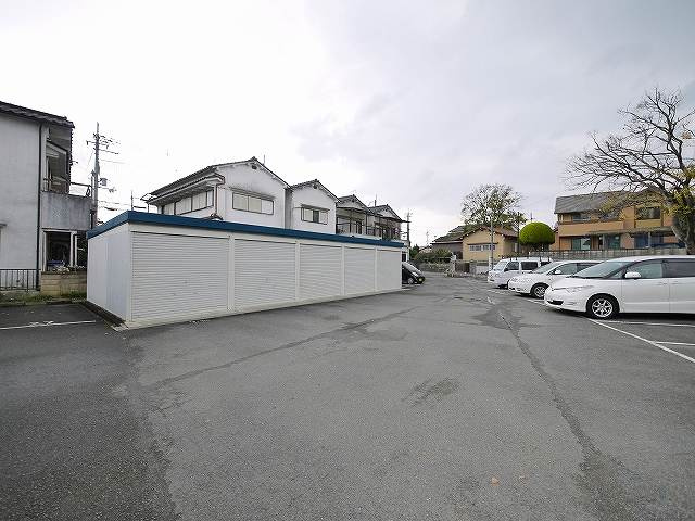 川嶋モータープール