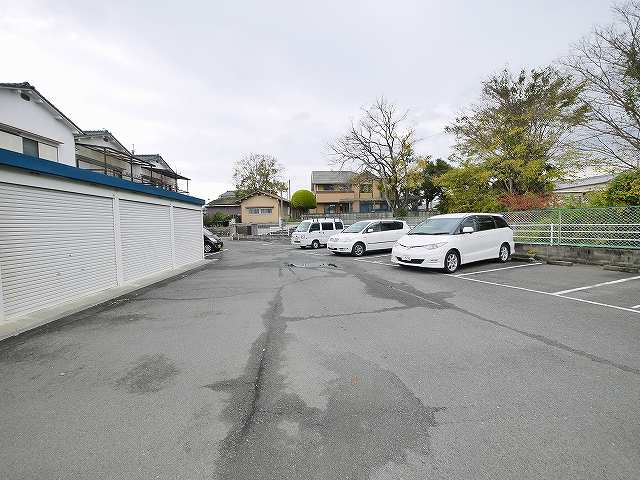 川嶋モータープール