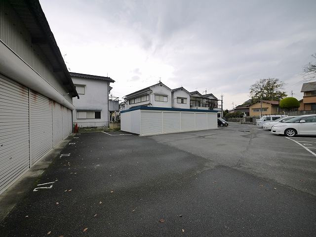 川嶋モータープール