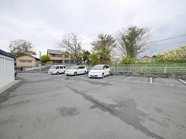 川嶋モータープール