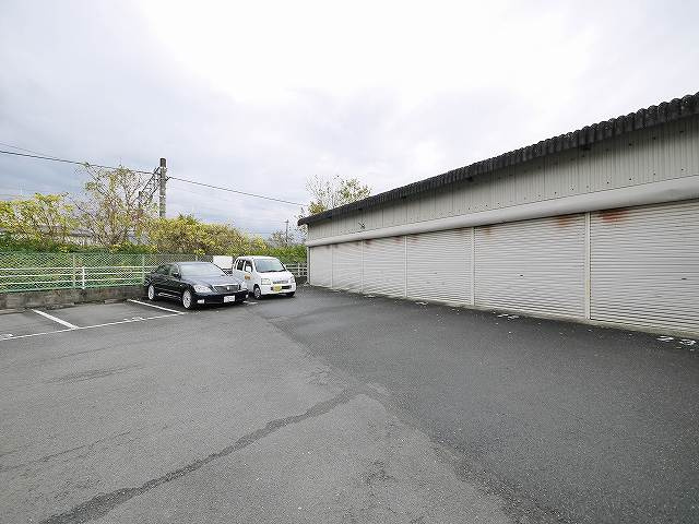 川嶋モータープール