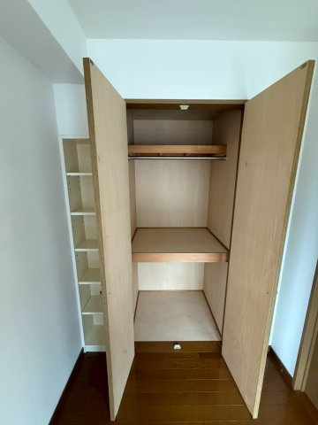 エスポワール日暮里の収納|クローゼット