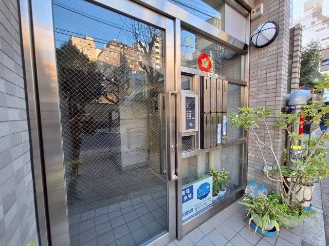 エスポワール日暮里のエントランス|オートロック