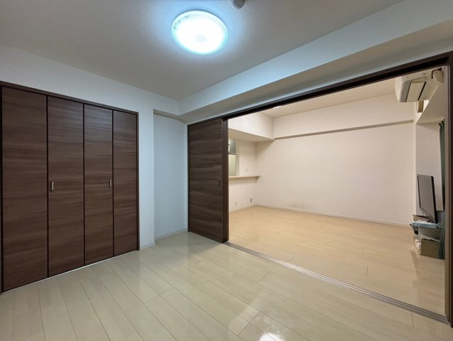 【洋室】 | フォレストリア土浦 | LDKに隣接しているので、お子様を遊ばせておくスペースとしても便利です♪