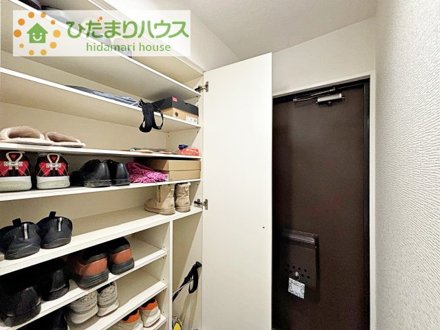 【収納】 | フォレストリア土浦 | これだけの大容量シューズボックスがあれば、捨てたくないものを捨てたりする必要もありません♪