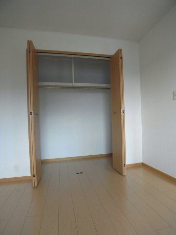 オハナ・ラウレアＢの収納