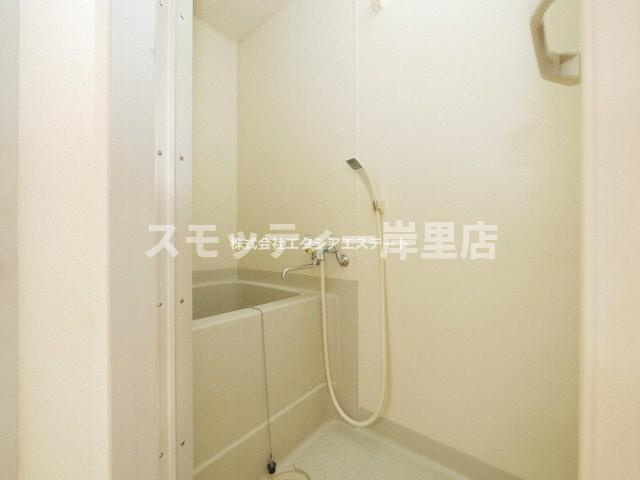 ベルフレージュ住吉の浴室