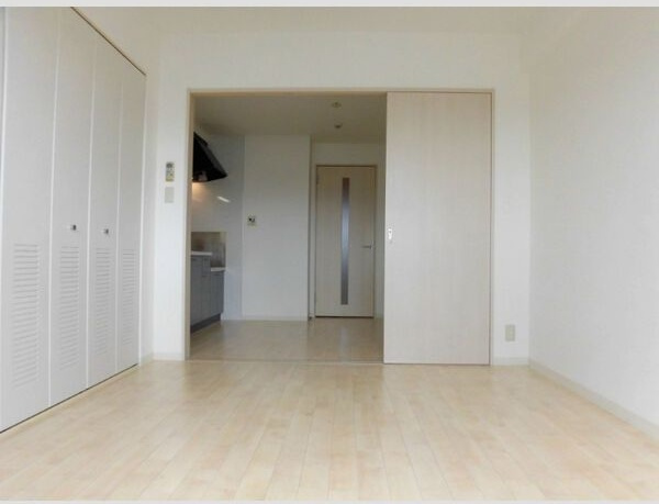 フロンティア中川の居間・リビング