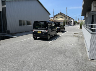 【駐車場】