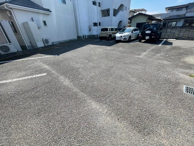 班目グリーンハイツの駐車場