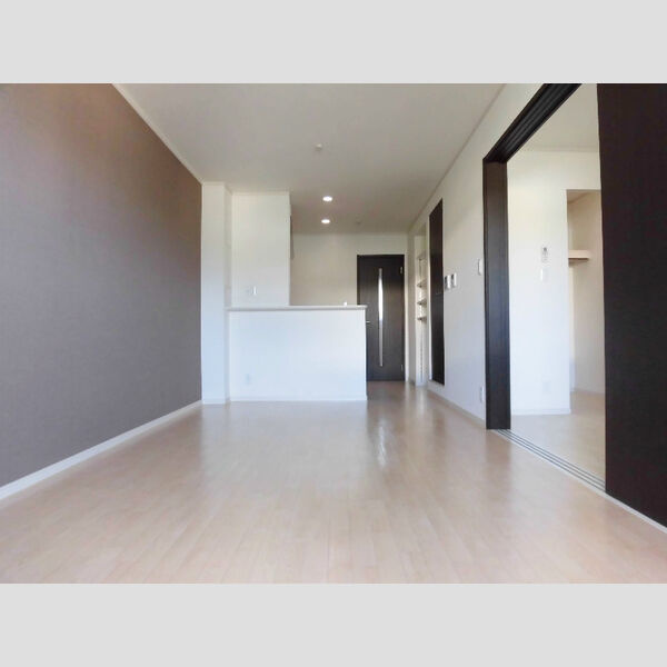 メゾンCoCoの居間・リビング