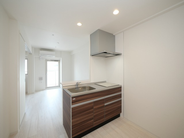 セレニテ新大阪グランデミリューのキッチン