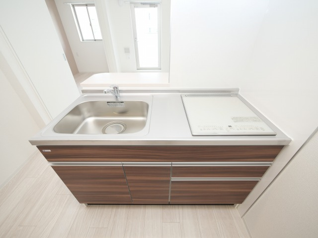 セレニテ新大阪グランデミリューのキッチン