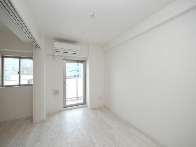 セレニテ新大阪グランデミリューの居間・リビング