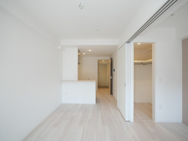 セレニテ新大阪グランデミリューの居間・リビング