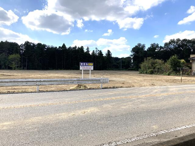 上三川西汗　土地の駐車場