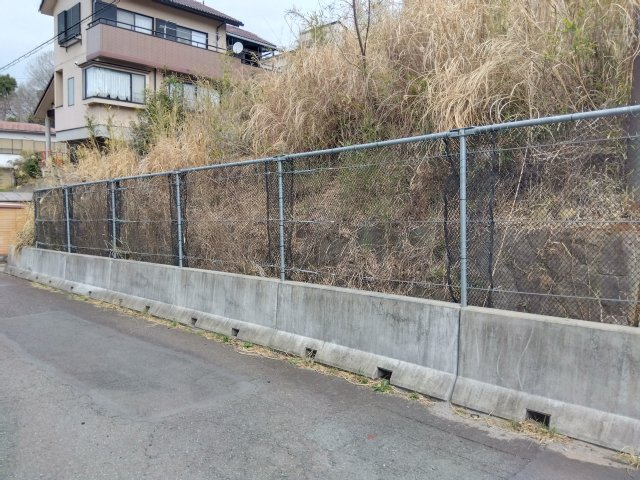 売土地　伊豆の国市南條の外観|綺麗な整形地になっています。閑静な住宅地に位置しています。車通りが少なく騒音も気にならない穏やかな環境です。