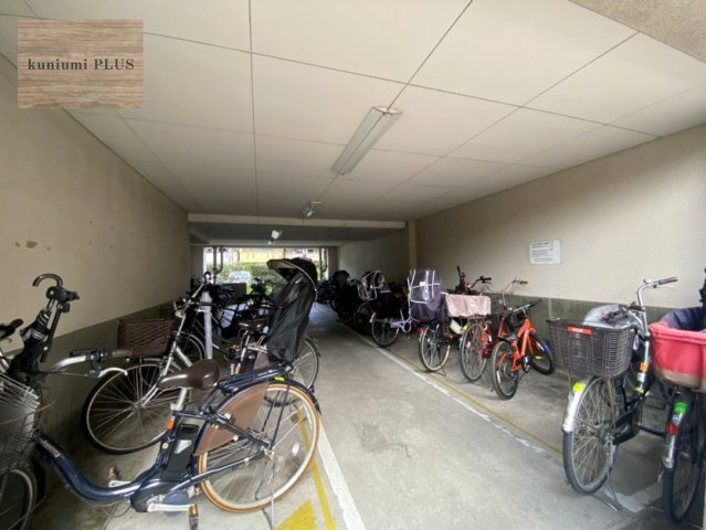 ベルパークシティB棟の駐輪場