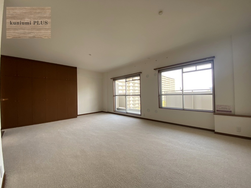 ベルパークシティB棟の居間・リビング