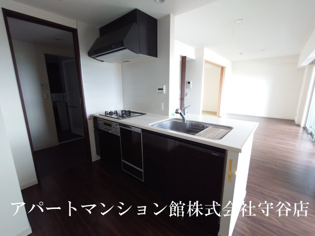 レーベンリヴァーレ竹園レジデンスのキッチン