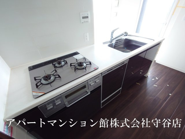 レーベンリヴァーレ竹園レジデンスのキッチン